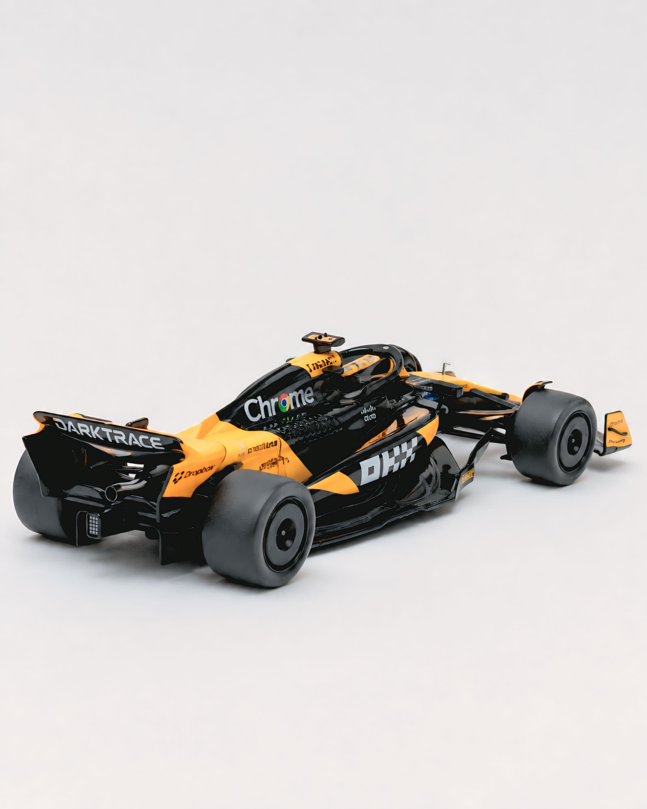 Maclaren Aston Martin thumbnail 2